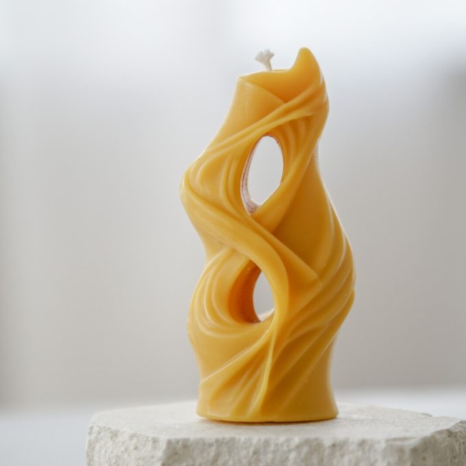 LIQUID EMBRACE Candle – LyZadie x Everyday Self