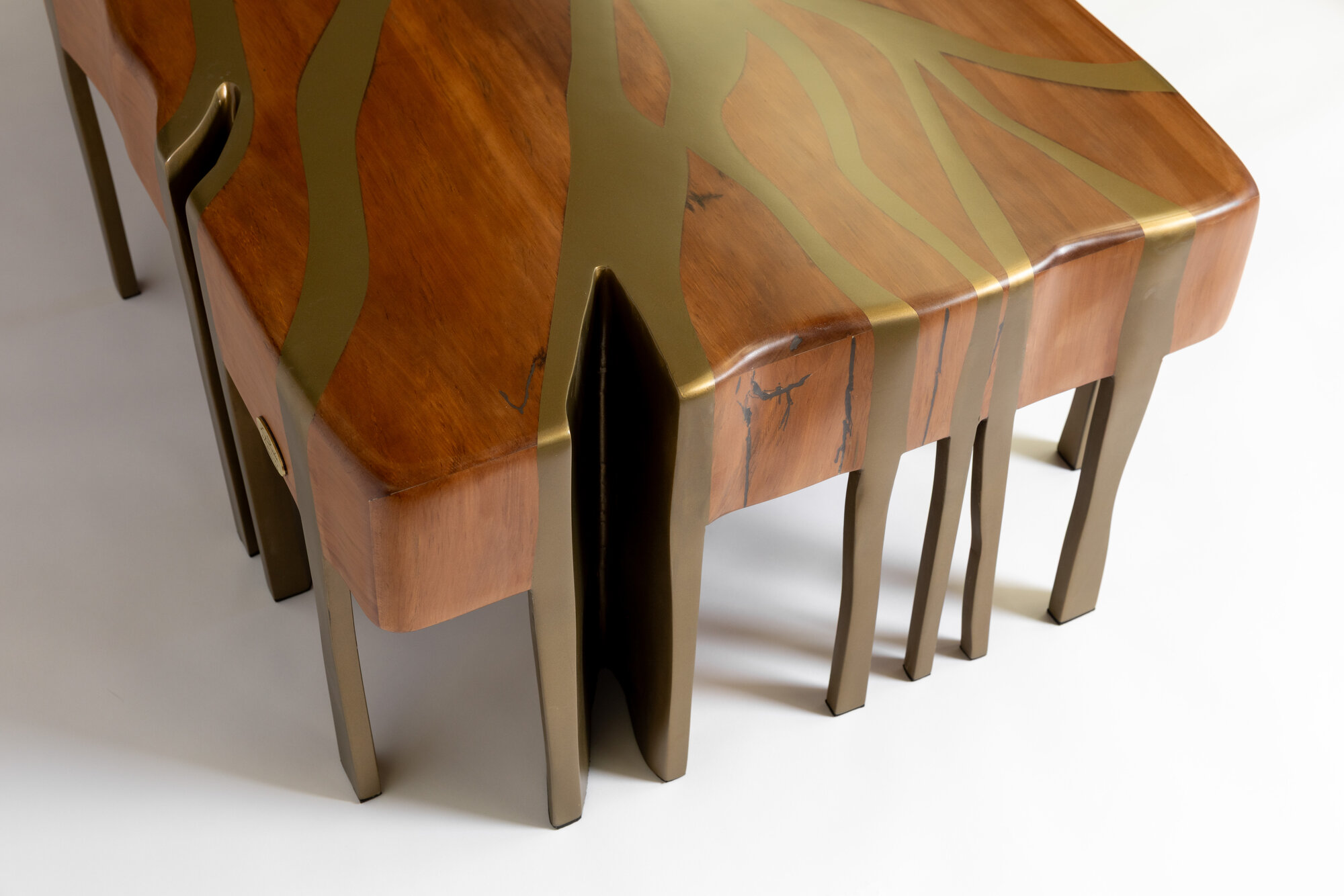 FLOWKINTSUGI Coffee Table - Image 2